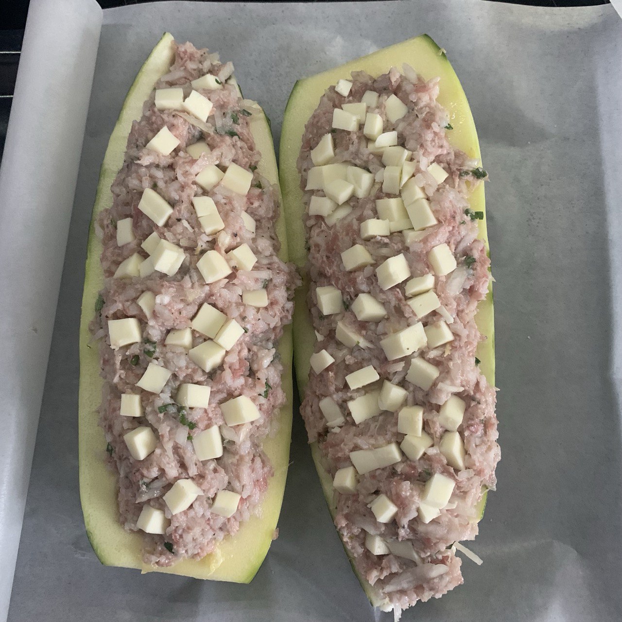 Лодочки из кабачков с фаршем в духовке