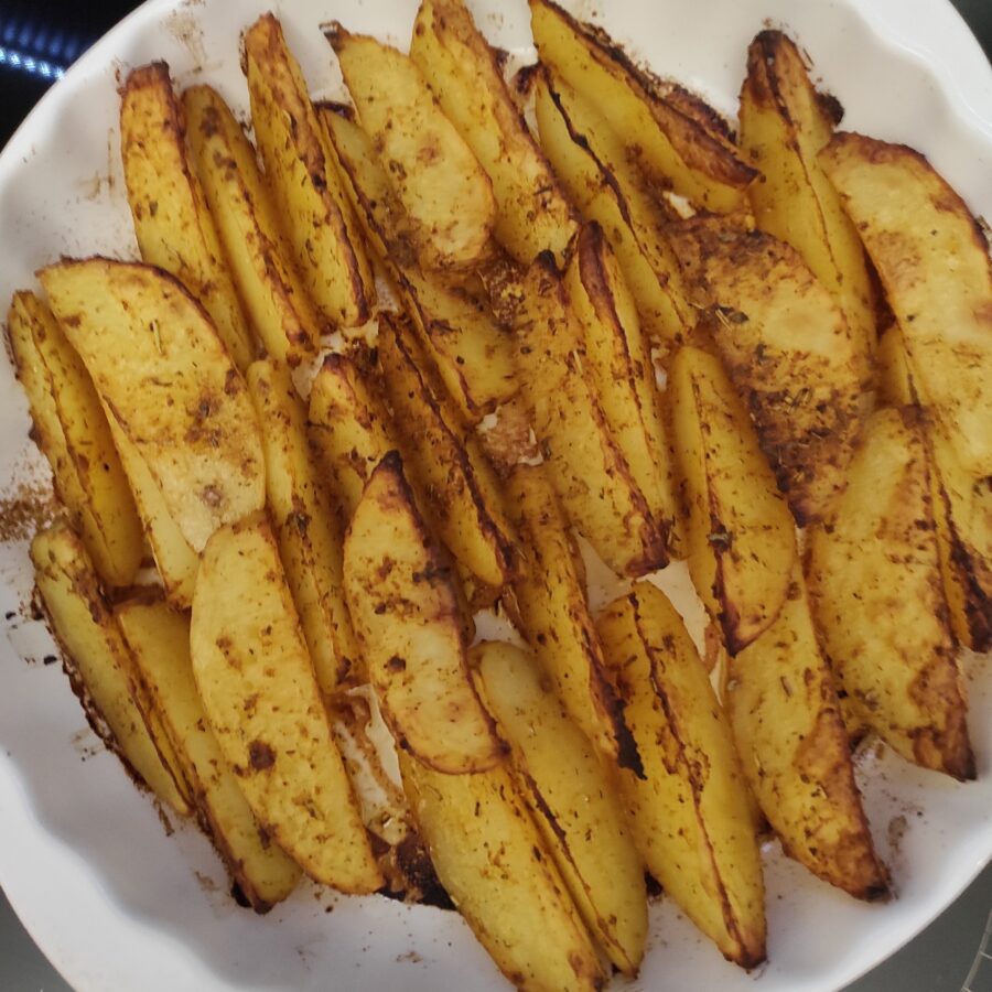 Вкусно: картофельные дольки
