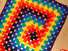 Бабушкин квадрат разноцветный и по спирали (вязание крючком, мастер-класс)