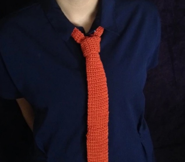 вязаный галстук