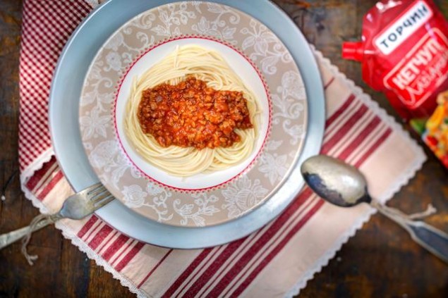 Рецепт: Спагетти болоньезе (Фото 3)