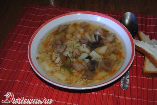 Грибной суп с вермишелью