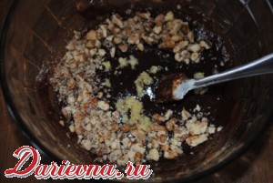 Шоколадное печенье с орехами и имбирем
