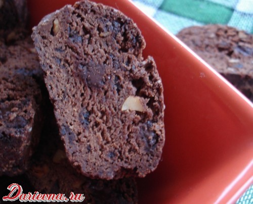 Шоколадные бискотти с орехами