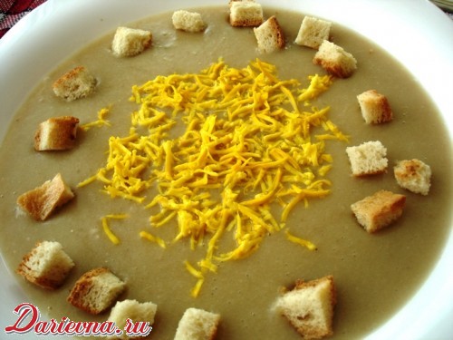 Румынский суп с картофелем и луком-пореем