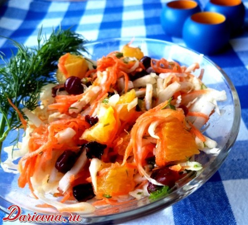 Салат постный «Великолепный» с капустой, апельсинами и морковью