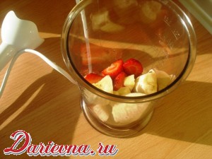 Как приготовить клубнично-банановый смузи: пошаговый рецепт