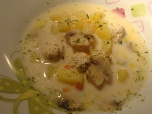 суп-пюре с сыром и фрикадельками
