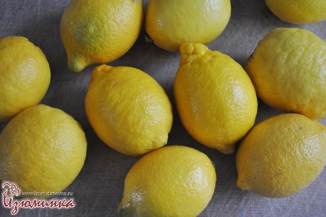 мед изюм грецкие орехи лимон