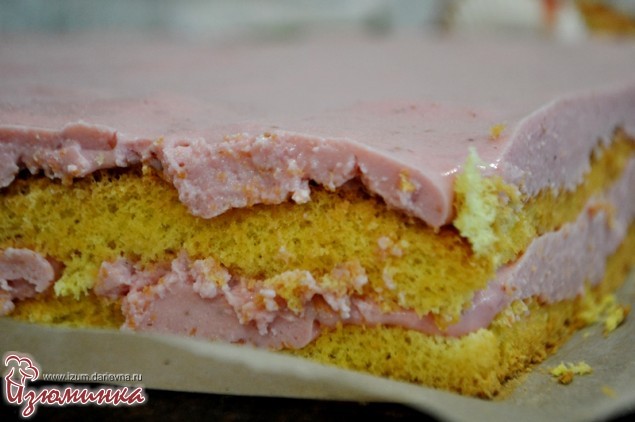 бисквитный торт с клубникой