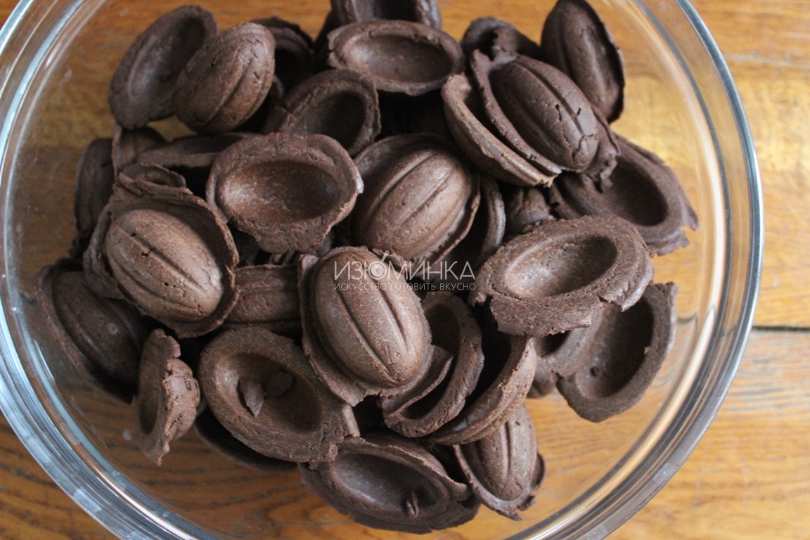 шоколадные орешки со сгущенкой