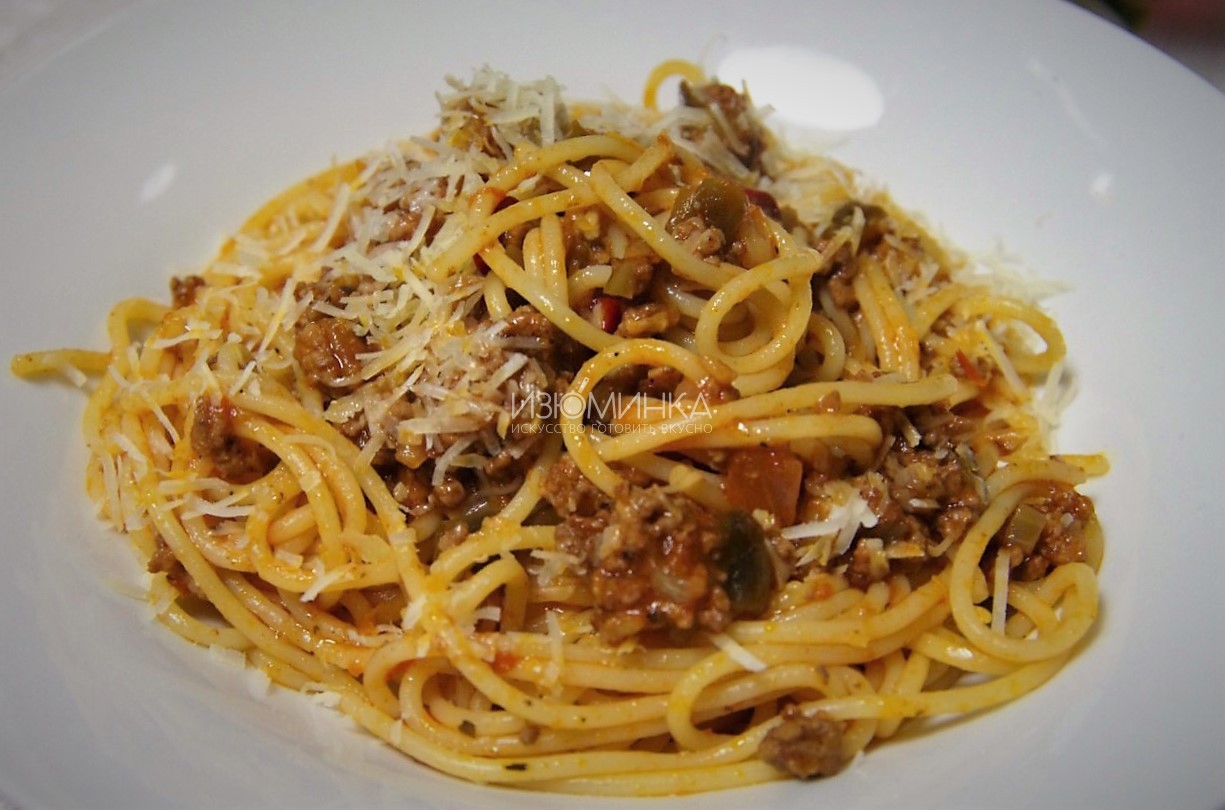 Как готовить спагетти болоньезе…
