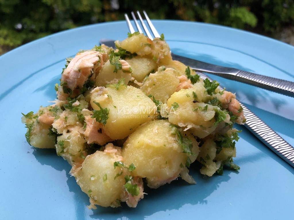 Как готовить картофельный салат с лососем