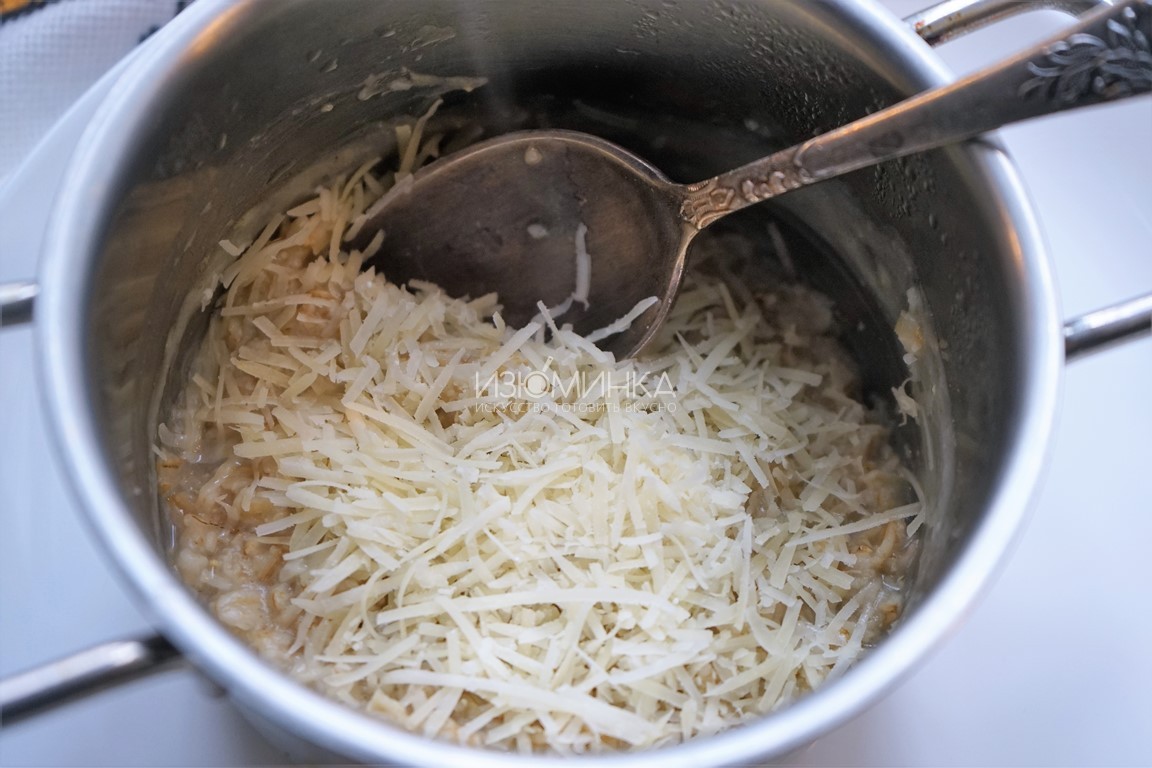 Как готовить овсянку c беконом и сыром