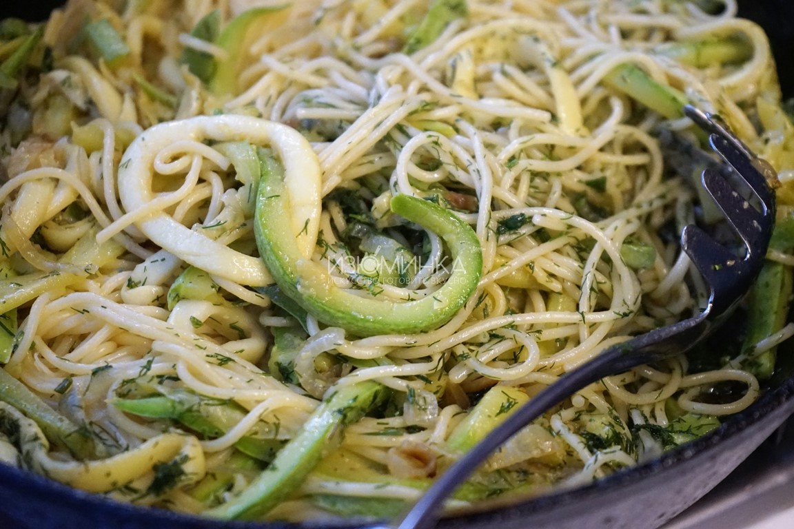 Как готовить спагетти с кальмарами