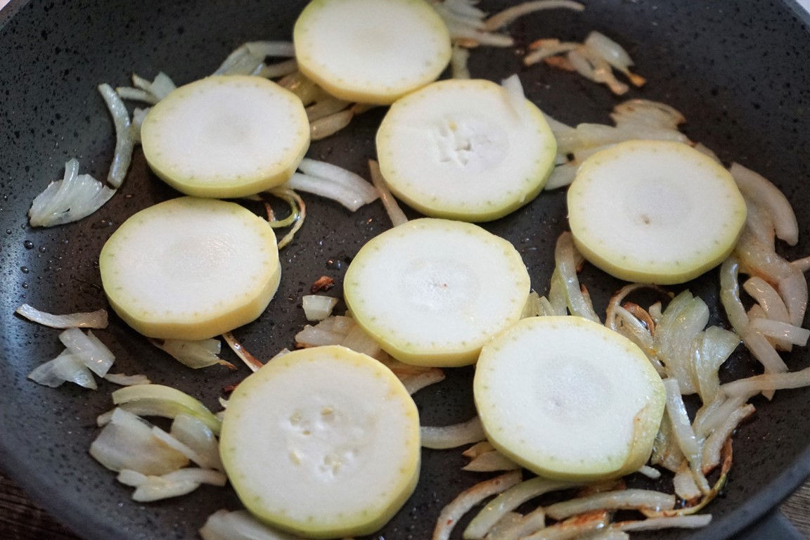 Как готовить фритату с кабачками