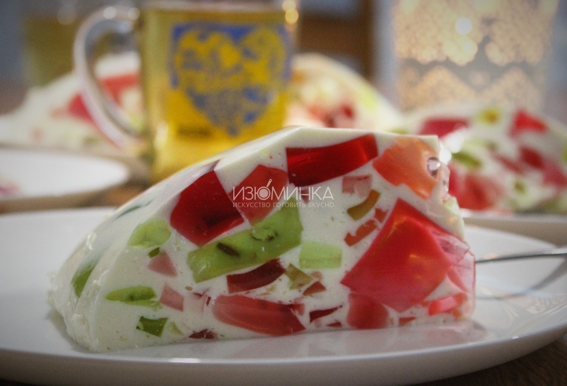 Битое стекло. Желейный торт на йогурте