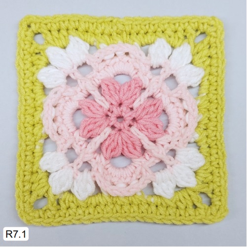 Фото для Ряда 7. Мини-вадрат крючком "Чарующая гармония"