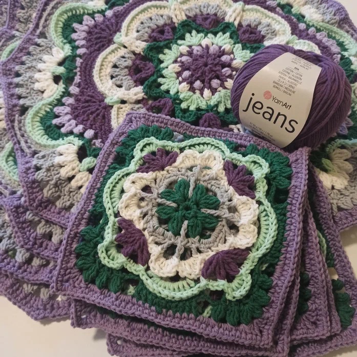 Квадрат крючком для пледа "Чарующая гармония"