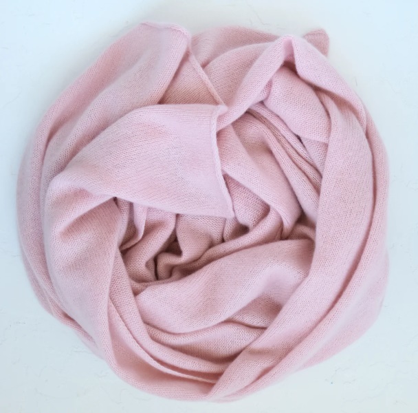 Вязаный шарф из кашемира от Ксении Харламовой