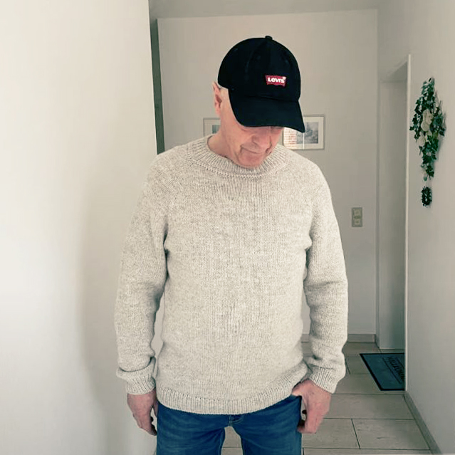 Вязаные мужские пуловеры спицами