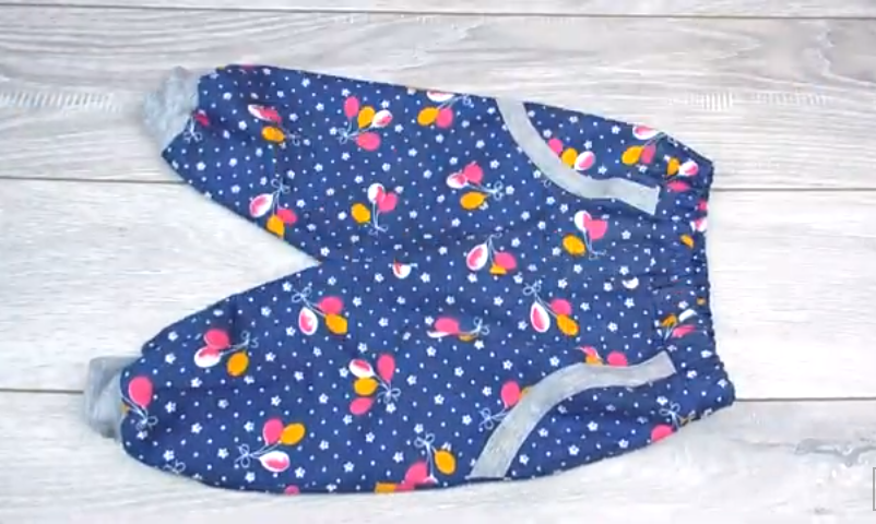 Пижамные брюки для ребенка из фланели и трикотажа