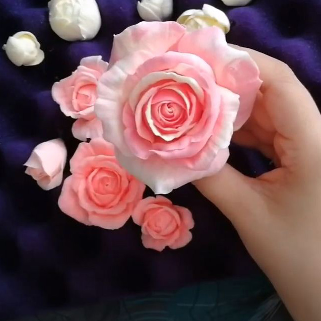 Как слепить розы из полимерной глины