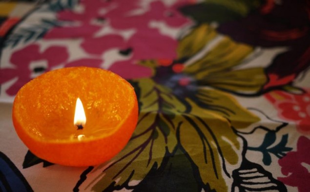 Свечи в красивых подсвечниках — 5 идей из природных материалов