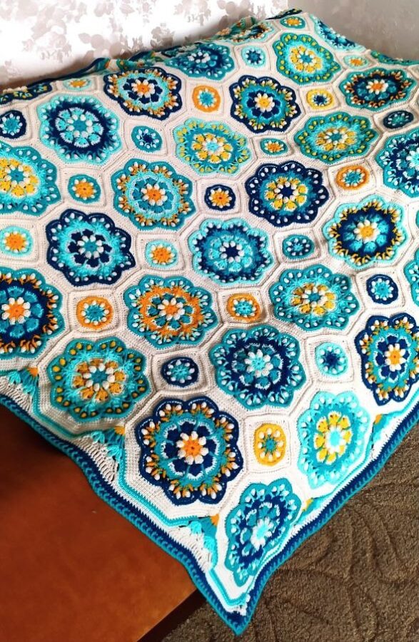 Готовый плед крючком "Чай" от Елены